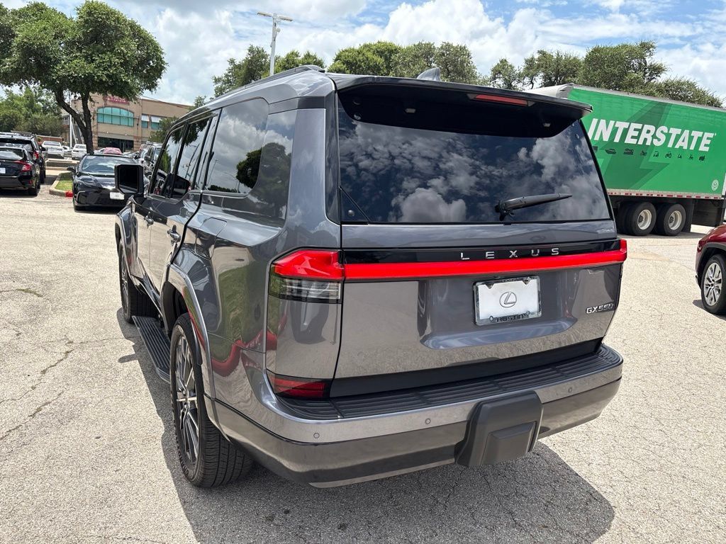 Used 2025 Lexus GX 550 w/ Accessory Package (Z1) AWD/4WD image 3