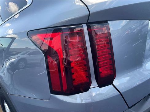 Used 2022 Kia Sorento LX FWD image 23