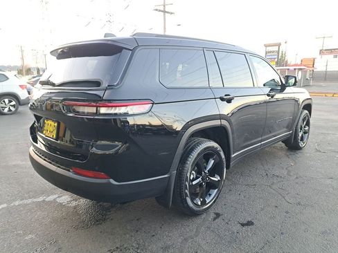 New 2025 Jeep Grand Cherokee L Limited w/ Luxury Tech Group II AWD/4WD image 5
