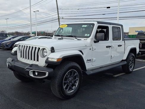 Used 2020 Jeep Gladiator Overland image 3