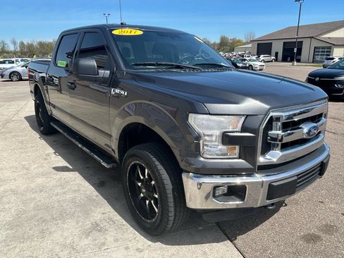 Used 2017 Ford F150 XLT AWD/4WD image 3