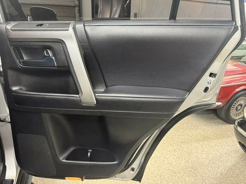 Used 2018 Toyota 4Runner SR5 Premium AWD/4WD image 30