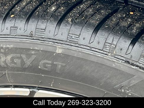 Used 2025 Volkswagen Jetta SEL image 8