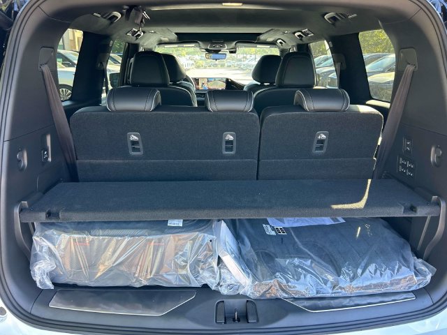 New 2027 INFINITI QX80 Autograph w/ Premium Cargo Package AWD/4WD image 13