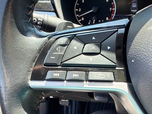 Used 2023 Nissan Altima 2.5 SR w/ SR Premium Package FWD image 18
