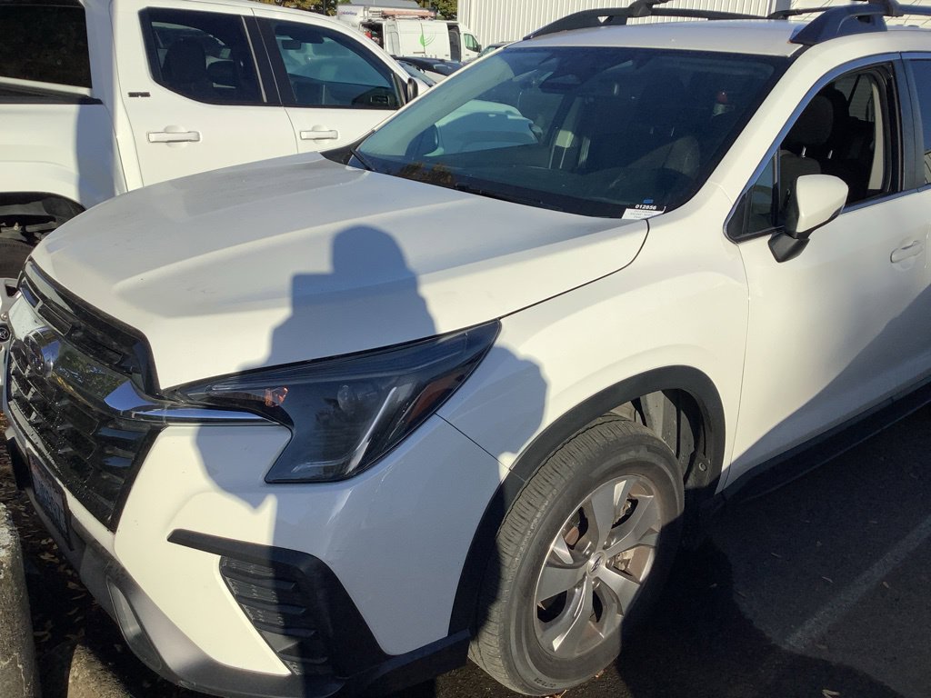 Used 2023 Subaru Ascent Premium AWD/4WD image 1