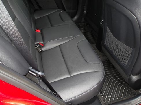 Used 2022 Kia Niro EX Premium image 11