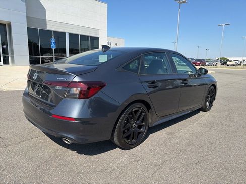 Used 2025 Honda Civic Sport image 9