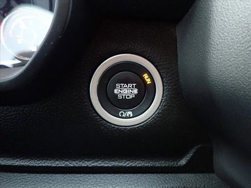 Used 2025 RAM 1500 Laramie AWD/4WD image 25
