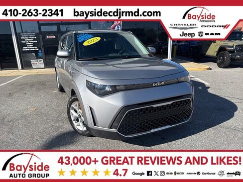 Used 2023 Kia Soul LX w/ Option Group 015 image 1
