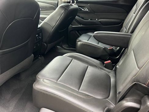 Used 2019 Chevrolet Traverse Premier AWD/4WD image 12