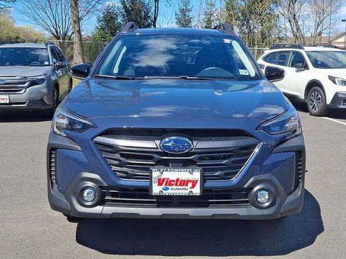 Used 2025 Subaru Outback Premium image 2