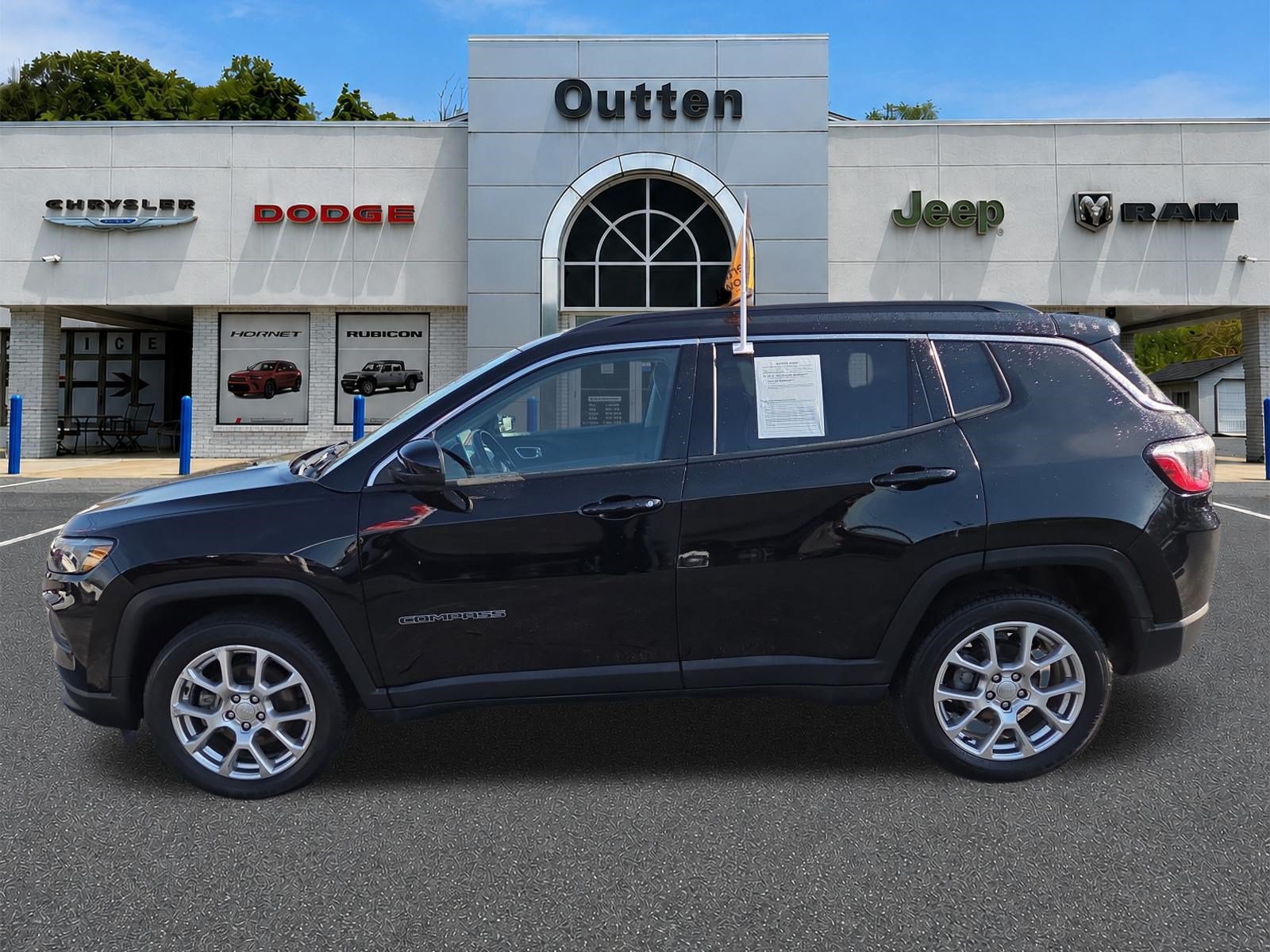 Certified 2022 Jeep Compass Latitude AWD/4WD image 7