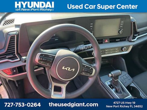 Used 2023 Kia Sportage LX FWD image 10