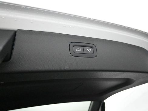 New 2026 Volvo XC90 B5 Plus w/ Protection Package AWD/4WD image 33