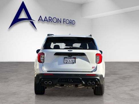 Used 2023 Ford Explorer ST w/ Equipment Group 401A image 4