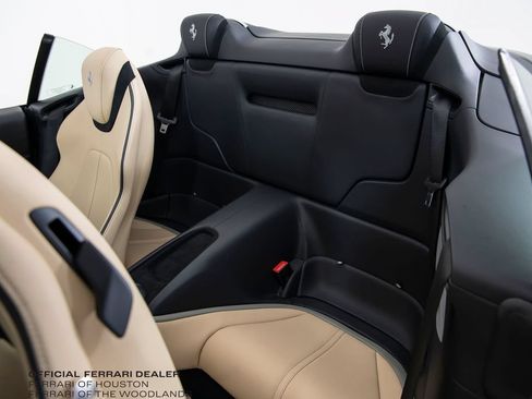 Used 2024 Ferrari Roma Spider RWD image 15