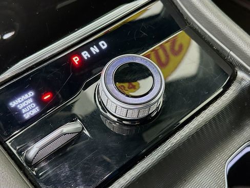 Certified 2024 Jeep Grand Cherokee Limited image 26