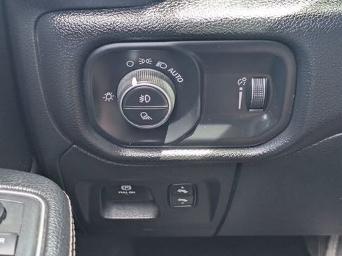 Used 2020 RAM 1500 Sport w/ Level 2 Equipment Group AWD/4WD image 23