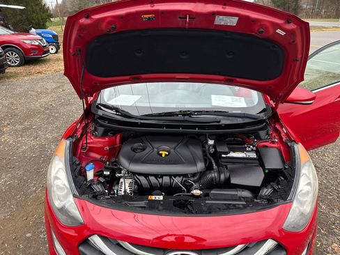 Used 2013 Hyundai Elantra GT w/ Tech Pkg image 14
