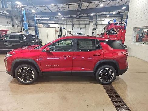 New 2026 Chevrolet Equinox LT w/ Convenience Package II image 3