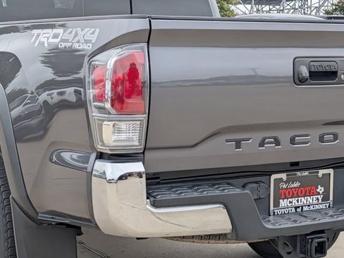 Used 2021 Toyota Tacoma TRD Off-Road AWD/4WD image 8