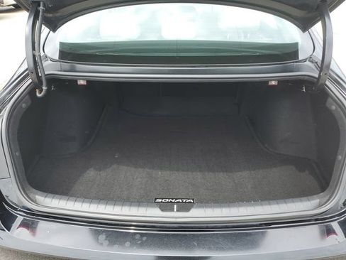 Used 2023 Hyundai Sonata SEL w/ Preferred Accessory Package FWD image 8