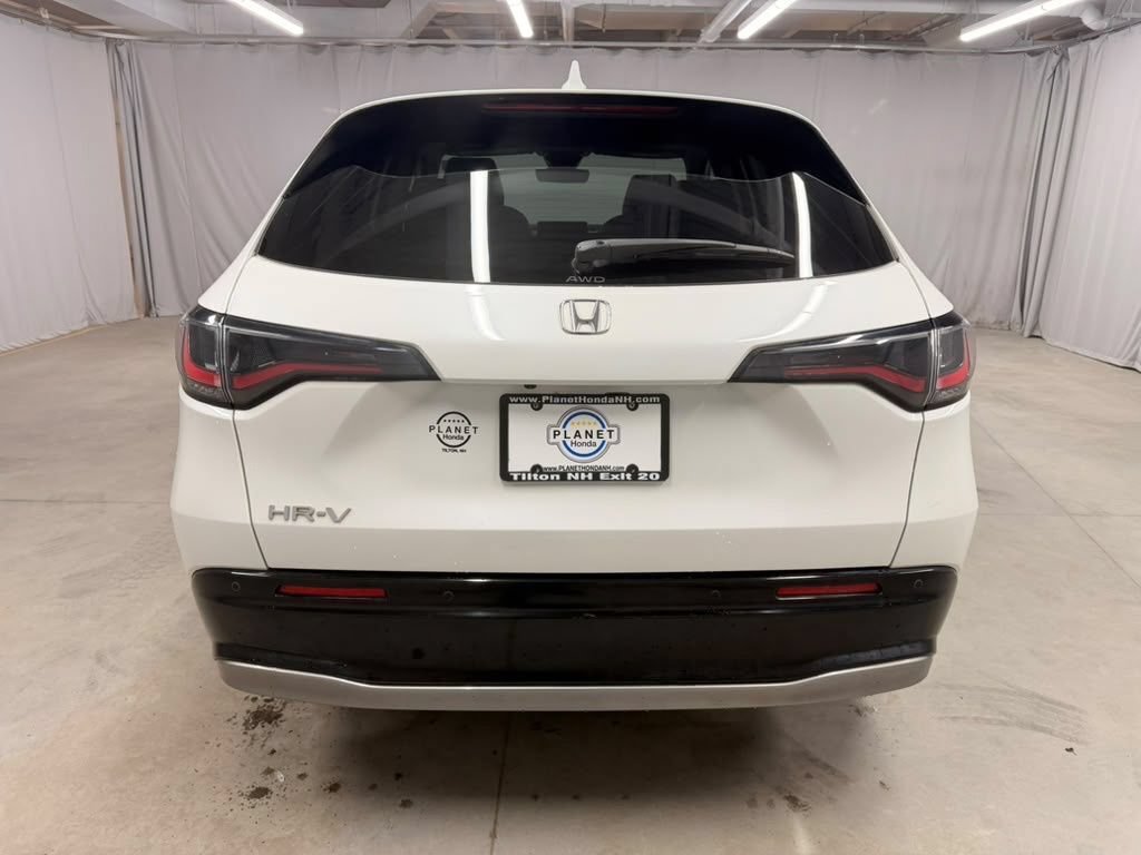 Used 2024 Honda HR-V EX-L image 12