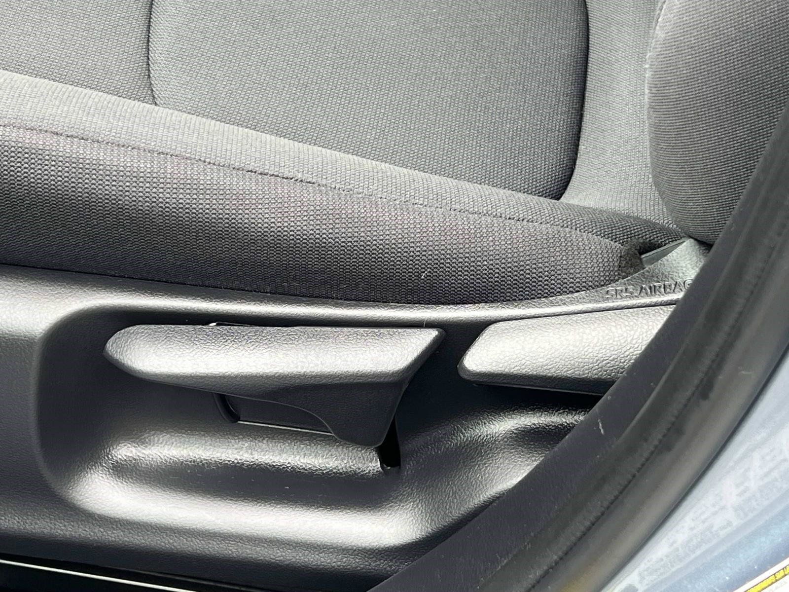 Used 2020 Toyota Corolla LE FWD image 19