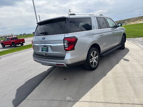 Used 2024 Ford Expedition Max Limited AWD/4WD image 3