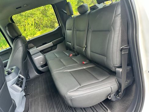 Used 2024 Ford F250 XLT w/ Black Appearance Package AWD/4WD image 16
