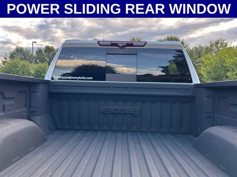 Used 2022 GMC Sierra 1500 AT4 w/ AT4 Premium Package AWD/4WD image 15