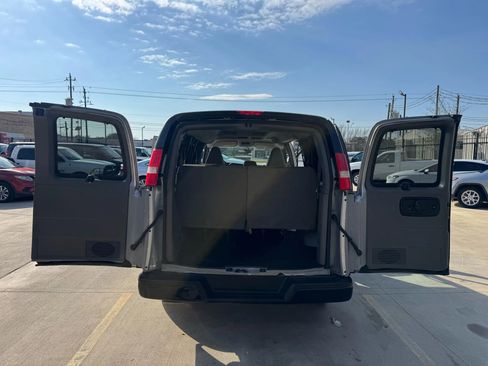 Used 2017 Chevrolet Express 2500 LS image 25