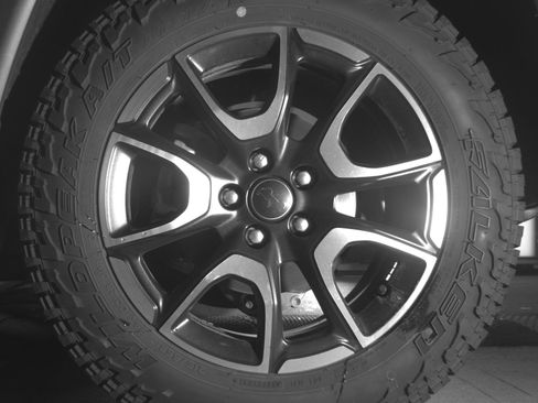 Used 2025 Jeep Compass Trailhawk AWD/4WD image 14