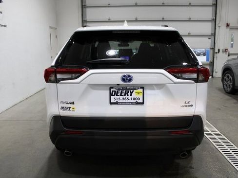 Used 2024 Toyota RAV4 LE image 18