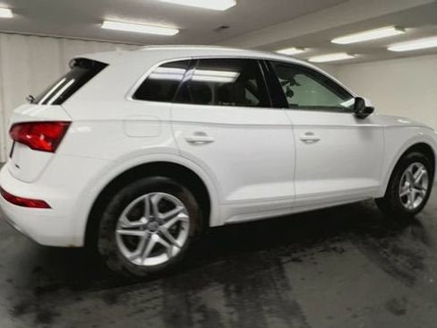 Used 2019 Audi Q5 2.0T Premium w/ Convenience Package AWD/4WD image 8