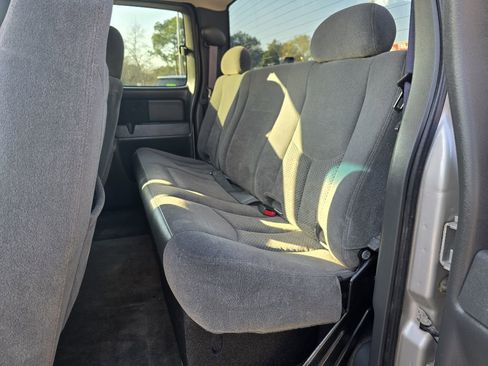 Used 2005 Chevrolet Silverado 2500 LS image 12