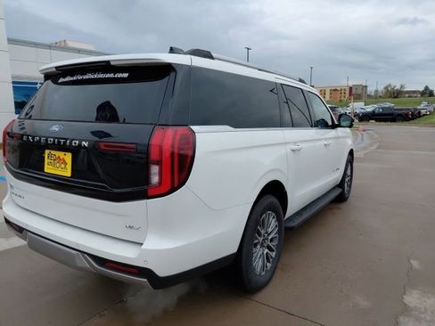New 2026 Ford Expedition Max Platinum AWD/4WD image 3