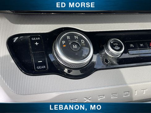 Used 2025 Ford Expedition Active AWD/4WD image 15