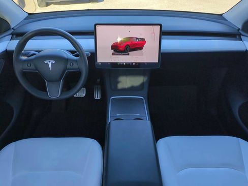 Used 2023 Tesla Model Y Performance image 19