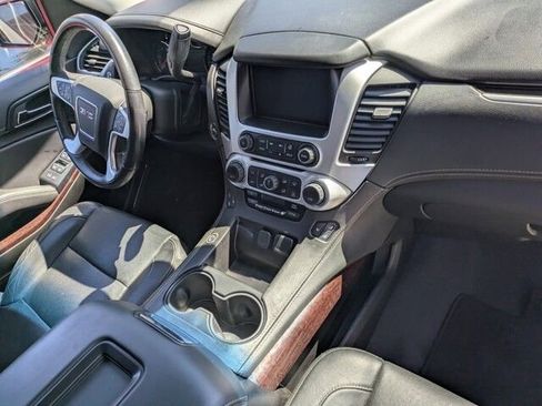 Used 2020 GMC Yukon SLT w/ Open Road Package image 40