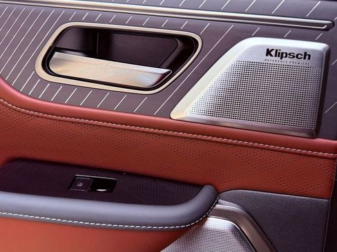 Certified 2026 INFINITI QX80 Autograph w/ Premium Cargo Package image 28