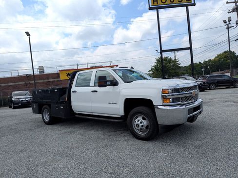 Used 2019 Chevrolet Silverado 3500 W/T w/ WT Convenience Package image 3
