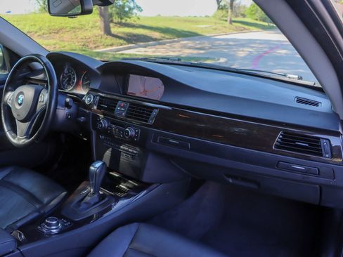 Used 2011 BMW 335i Coupe w/ Premium Pkg RWD image 21