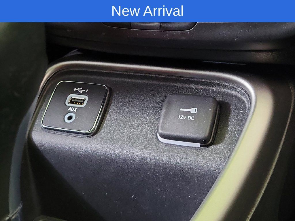 Used 2021 Jeep Compass Latitude FWD image 23