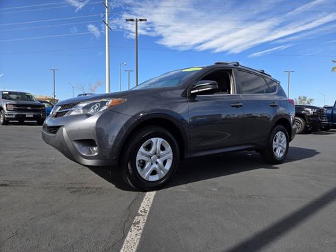 Used 2015 Toyota RAV4 LE image 2