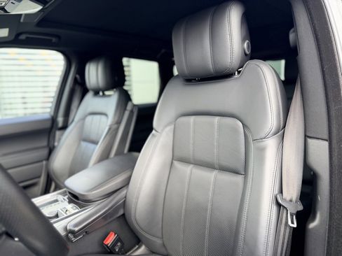 Used 2020 Land Rover Range Rover Sport HSE image 13