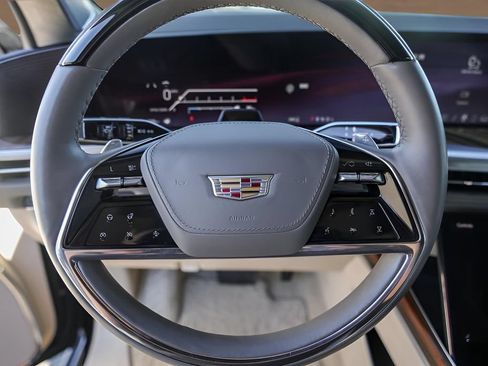 Used 2025 Cadillac Escalade Sport Platinum AWD/4WD image 12