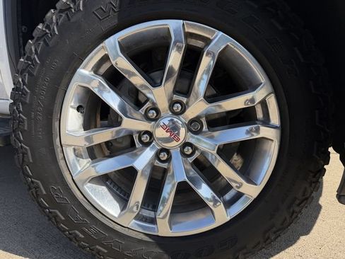 Used 2022 GMC Sierra 1500 SLT AWD/4WD image 10