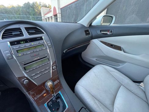 Used 2010 Lexus ES 350 w/ Luxury Package image 47